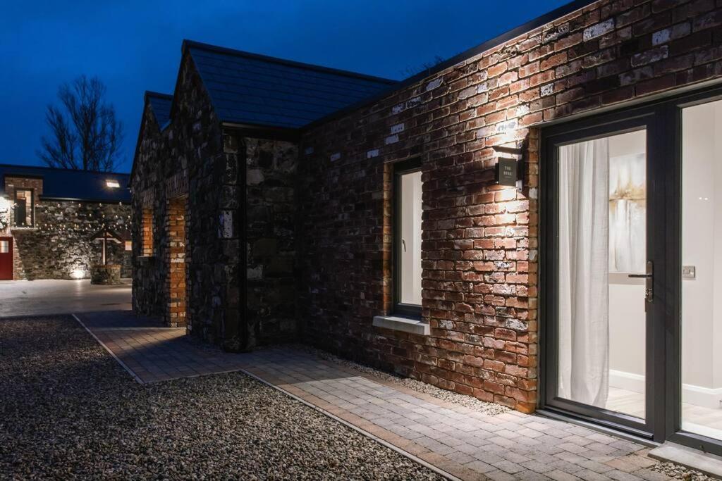 The Byre At Corrstown Village Портраш Экстерьер фото